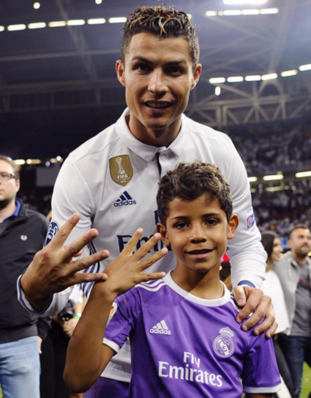 Cristiano Ronaldo z synem