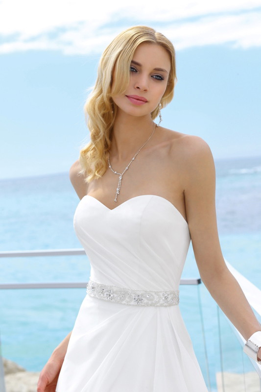 Suknia ślubna bustier + litera A