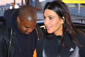 Kim Kardashian w sportowej bluzie i jedwabnej sukience