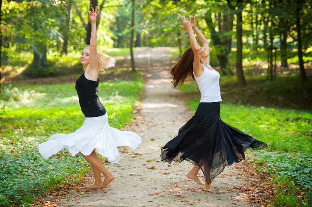 Choreoterapia – na czym polega i jak pomaga chorym?