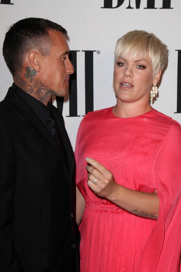 Pink i Carey Hart na BMI Pop Awards