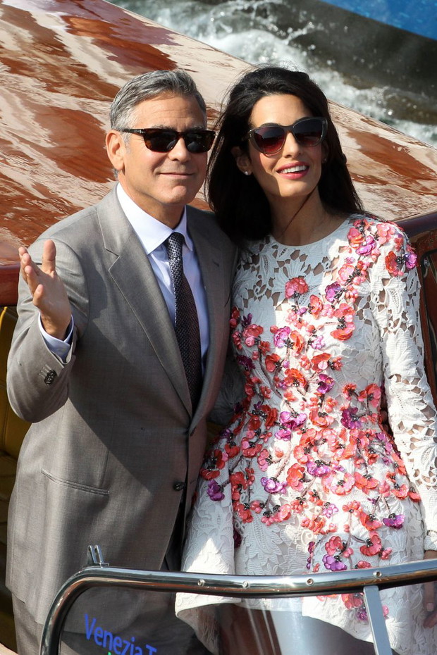 Amal Alamuddin i George Clooney na własnym ślubie