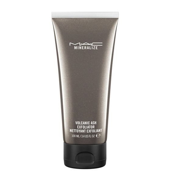 Peeling do twarzy Volcanic Ash Exfoliator MAC, cena, ok. 140 zł