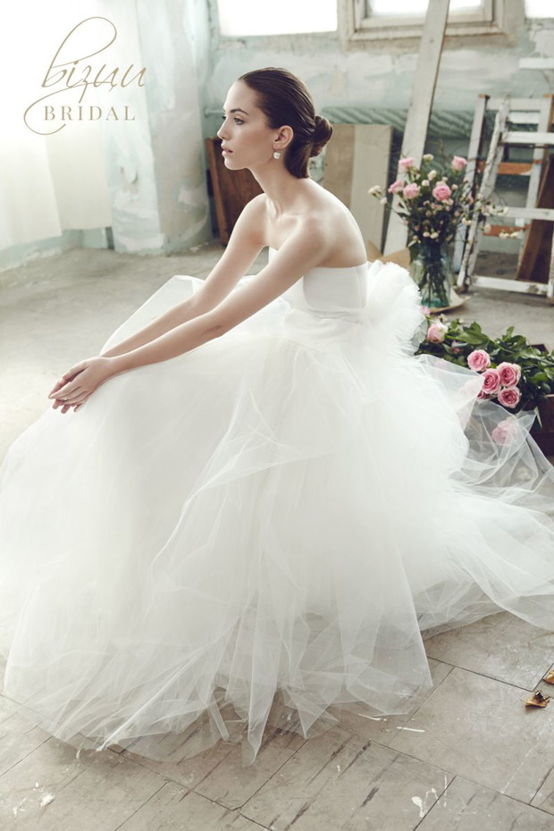 BIZUU BRIDAL 2015 - suknie ślubne