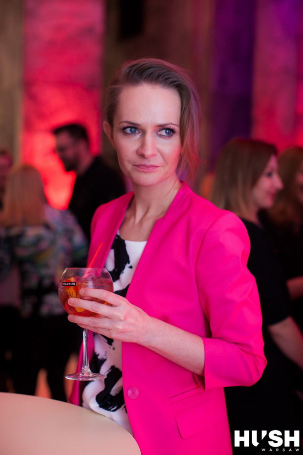 Kasia Stankiewicz w różowym komplecie