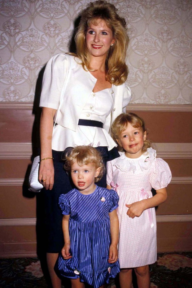 Kathy Hilton z córkami Paris i Nicky