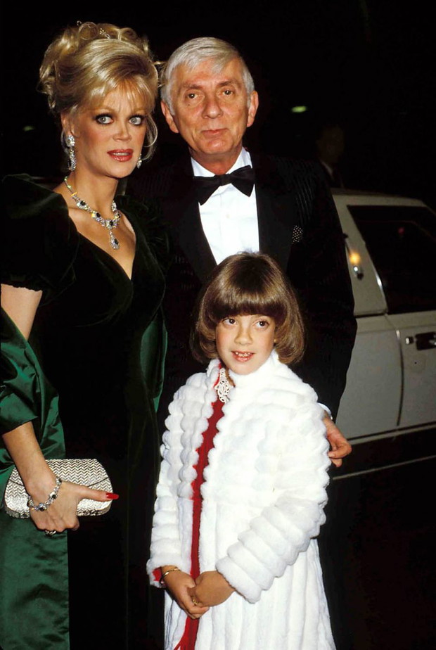 Tori Spelling z rodzicami