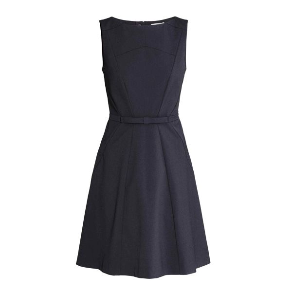Czarna sukienka H&M, cena, ok. 129,90 zł
