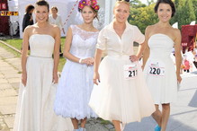 Bieg w sukniach ślubnych 2014