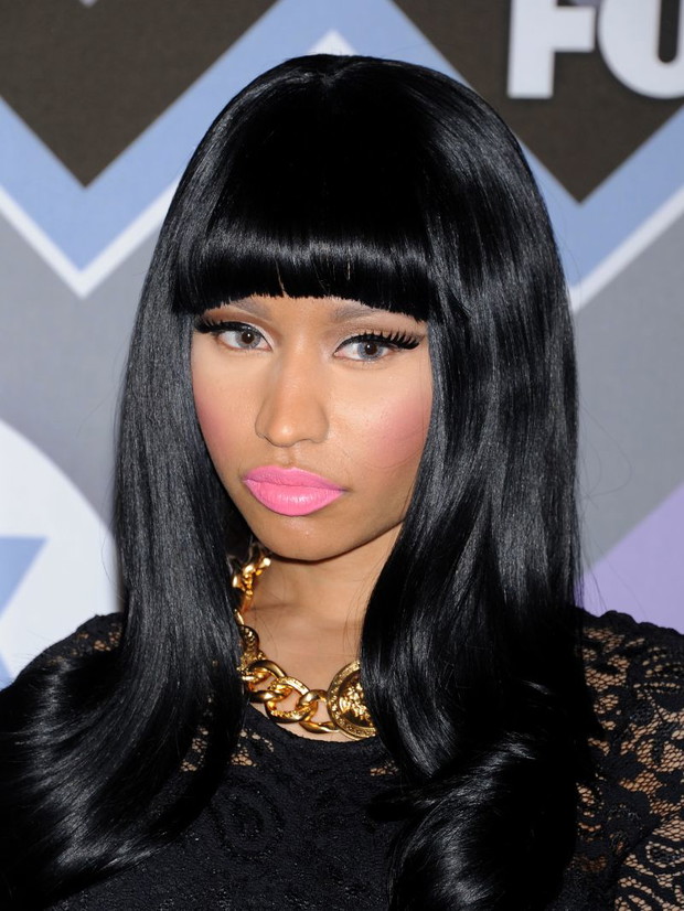 Fryzura z grzywką - Nicky Minaj
