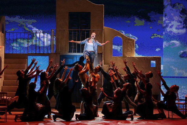 Próba spektaklu Mamma Mia w Teatrze Roma
