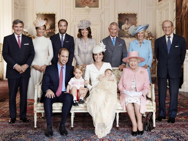 Oficjalne zdjęcia z chrztu księżniczki Charlotte Elizabeth