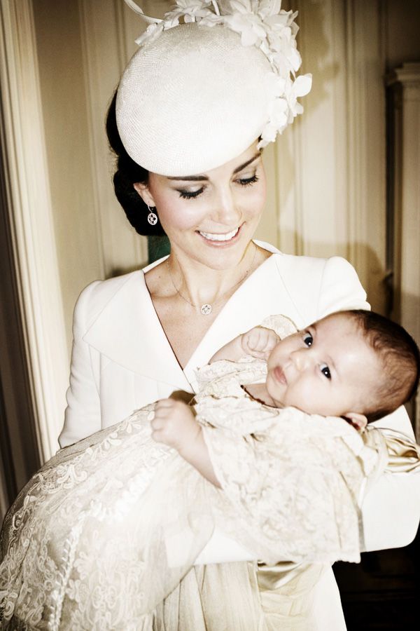 Oficjalne zdjęcia z chrztu księżniczki Charlotte Elizabeth