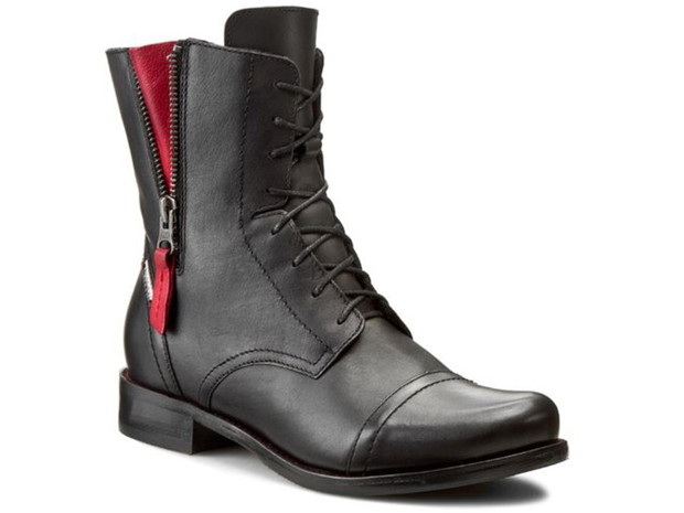 Buty damskie CCC z suwakiem, cena ok. 279 zl