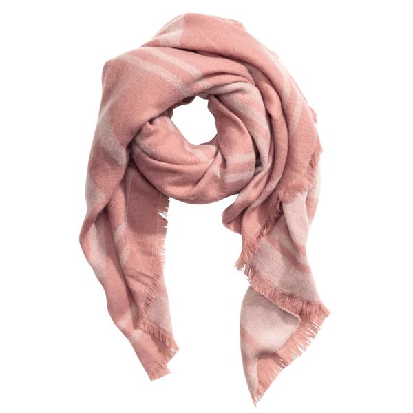 Różowy szalik H&M, cena, ok. 69,90 zł