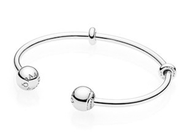 Bransoletka bangle Moments Pandora, cena ok. 279 zł