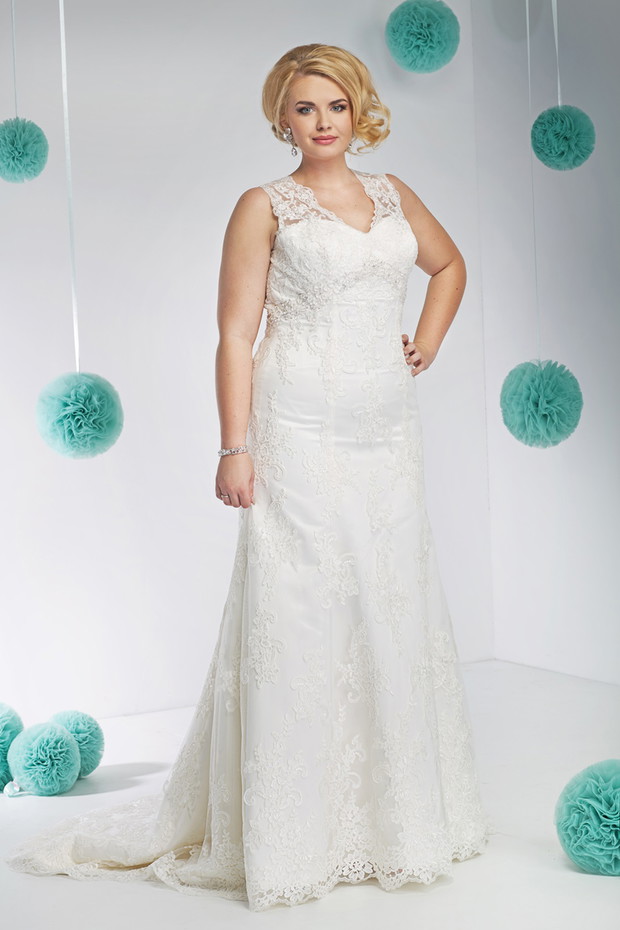 suknia ślubna Annais Bridal z koronką