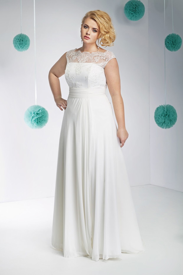 suknia ślubna Annais Bridal z koronką