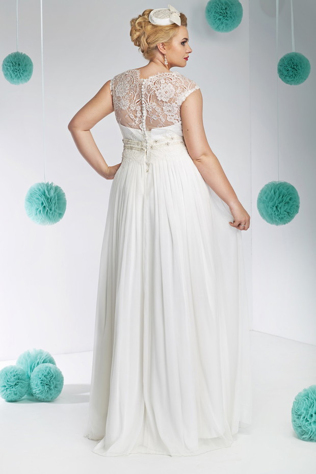 suknia ślubna Annais Bridal z koronką