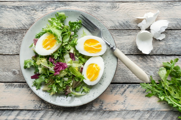 salatka-z-jajkiem-f9ab478