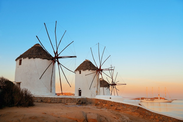 mykonosAdobeStock190243210-0d73f34