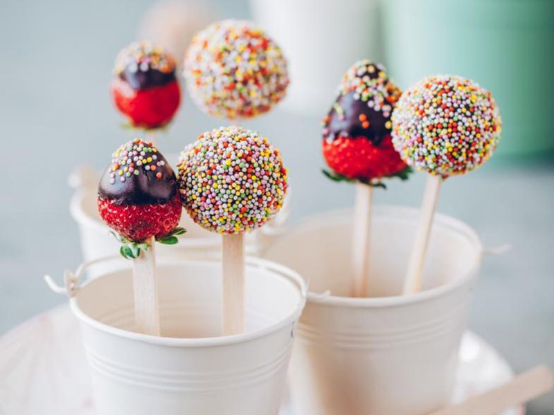 lizaki cake pops przepis ani starmach, przepis na cake pops, przepis na ciasteczkowe lizaki