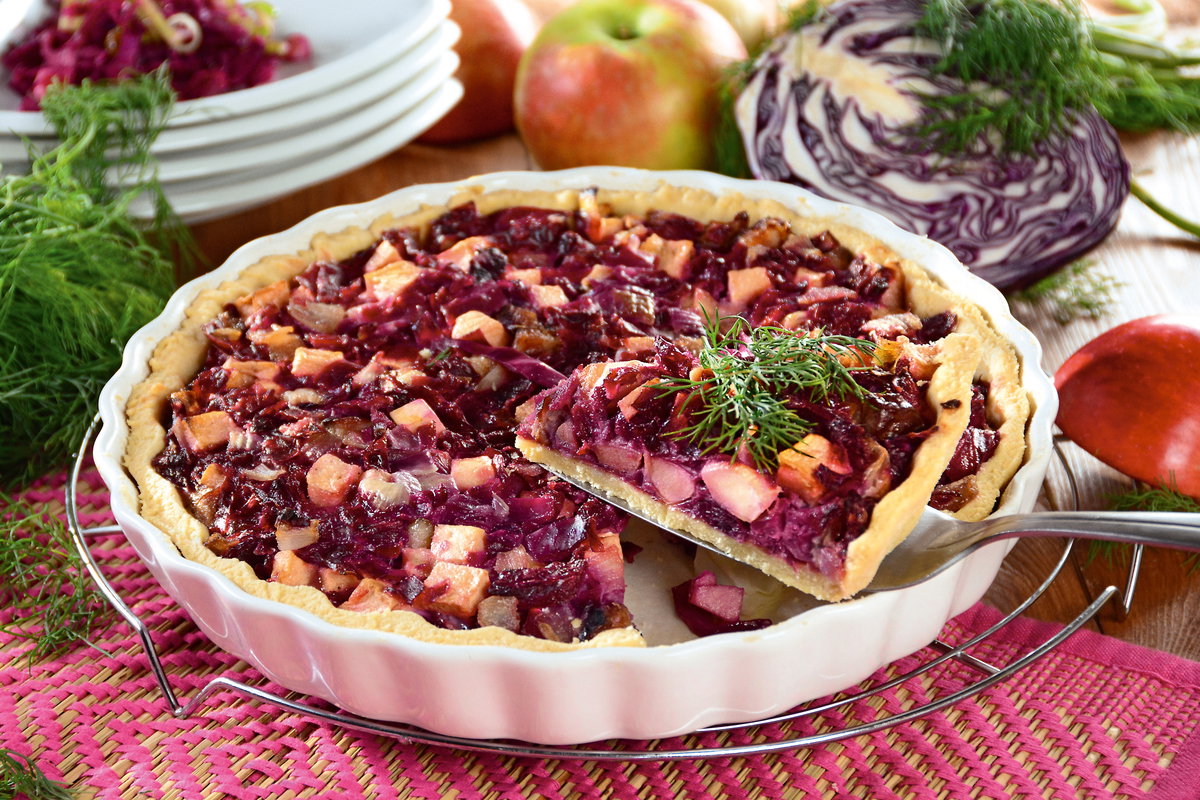 Tarta z czerwoną kapustą