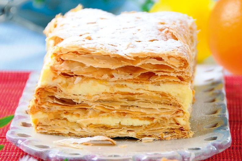 przekładaniec z ciasta francuskiego, przepis na przekładańca z ciasta francuskiego