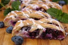Strudel z jagodami