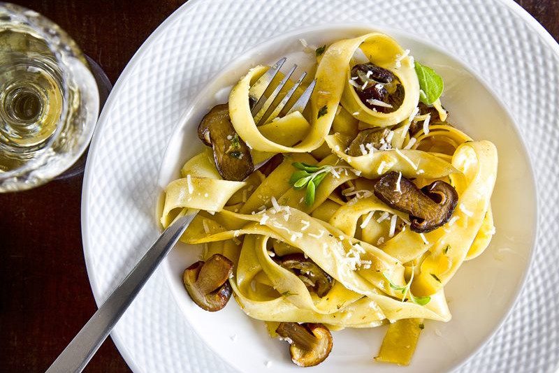 jak zrobić makaron z grzybami, przepis na makaron z grzybami, pappardelle z grzybami przepis