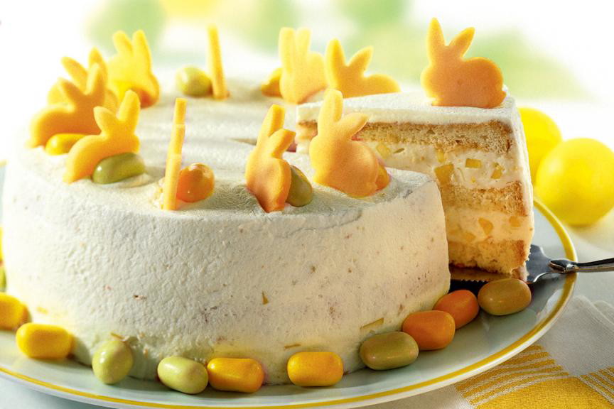 Tort morelowy z kremem śmietanowym