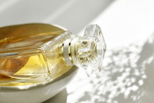 perfumy o zapachu konwalii