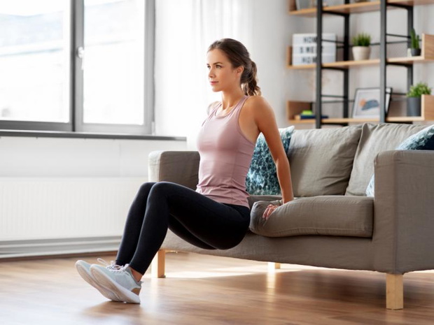 lazy-workout-ramiona-2524085-a4f58df