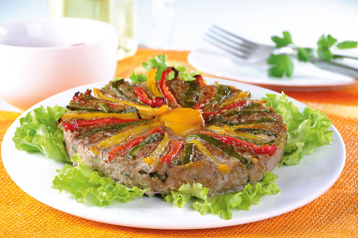 Tort mięsny z papryką
