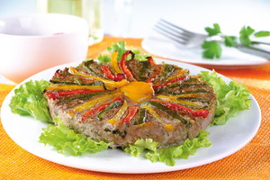 Tort mięsny z papryką
