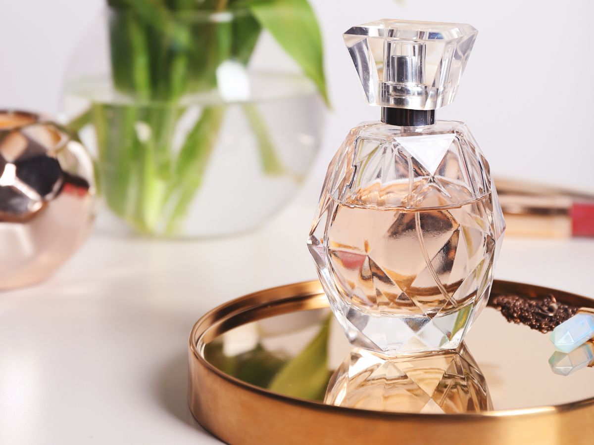 perfumy szafranowo-jaśminowe