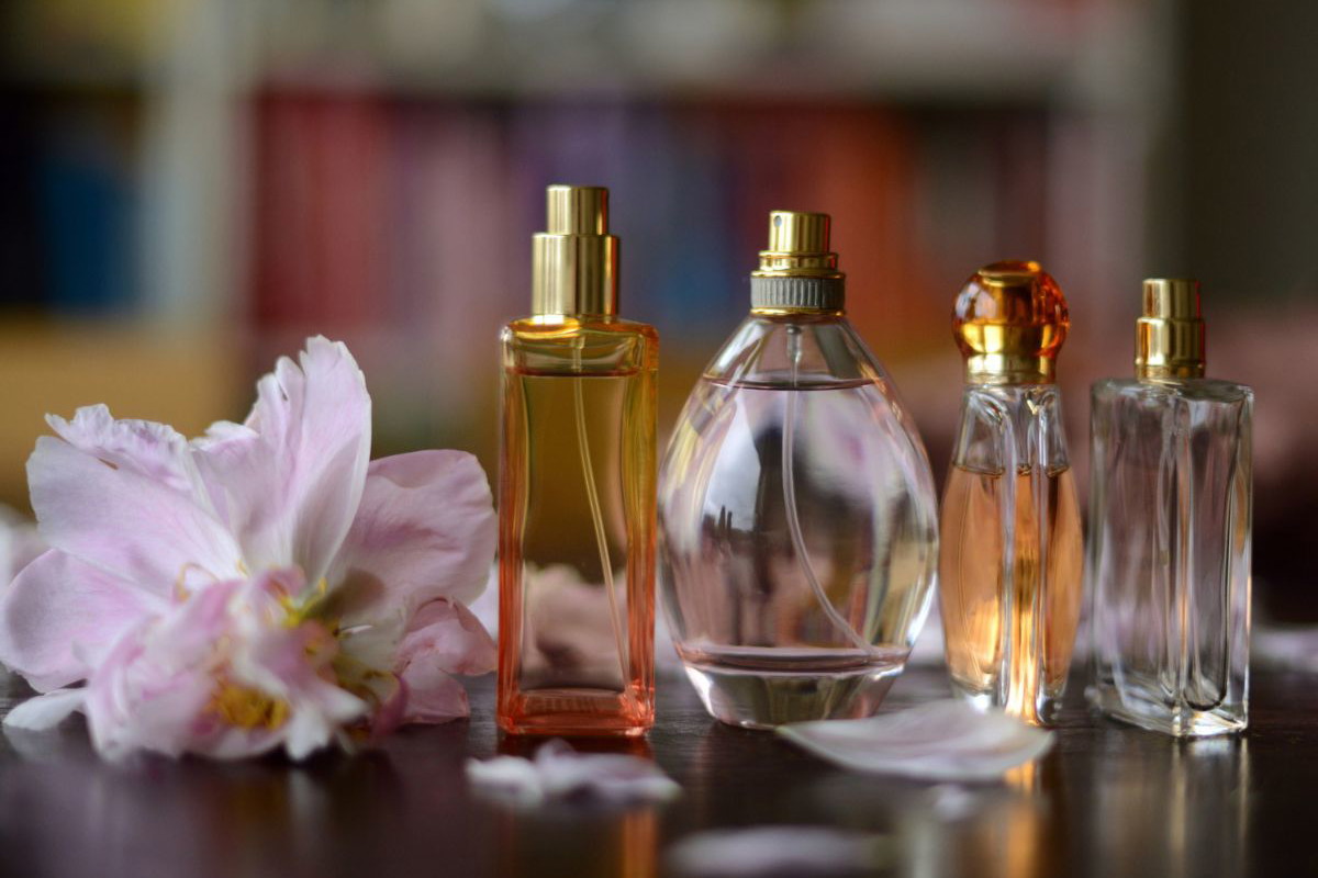 perfumy o zapachu irysa