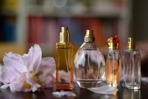 perfumy o zapachu irysa