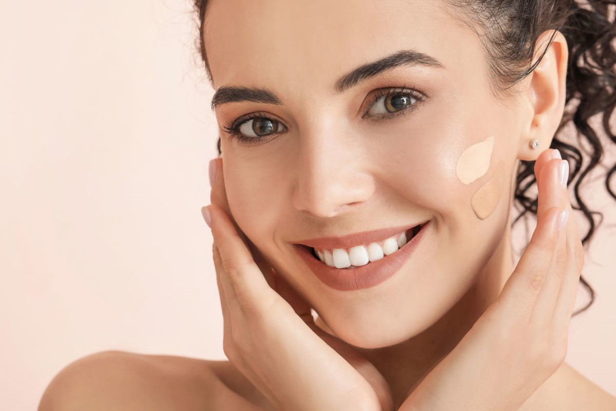 Krem BB Holika Holika z efektem rozświetlenia skóry. Hit z Rossmanna