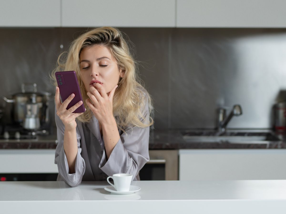Mój SMS-owy żart na Prima Aprilis miał być śmieszny. Teraz nie mam ani męża, ani humoru