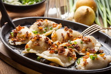 pierogi z białą kiełbasą