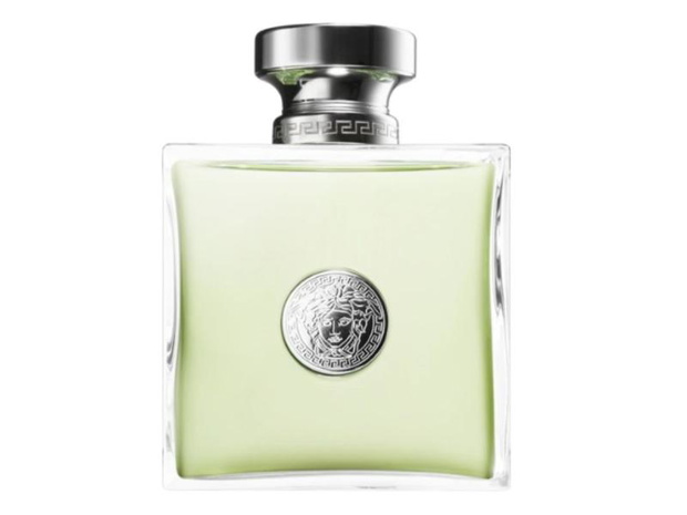najpiekniejsze-perfumy-z-nutami-gruszki-versace-2525173-0bd9e64