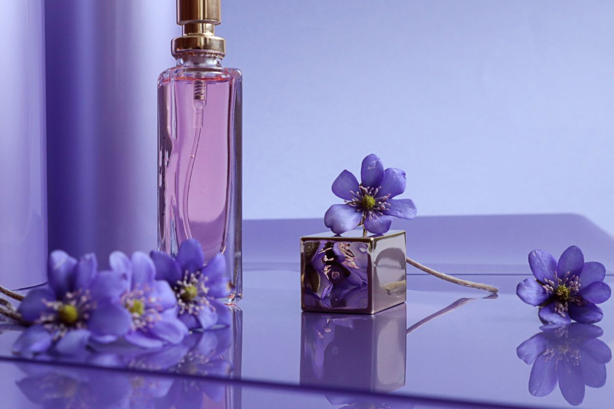 perfumy o zapachu fiołka