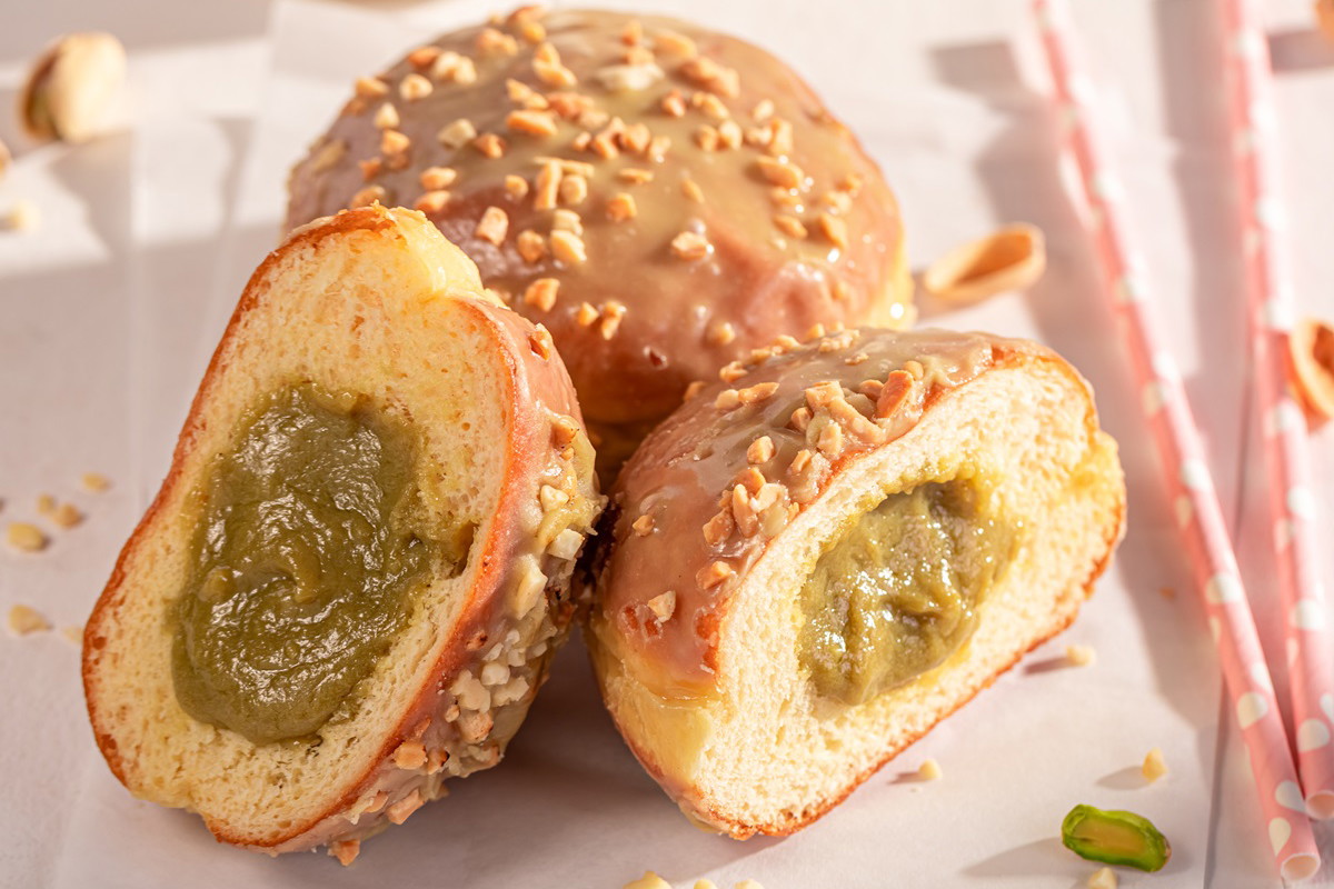 Pączki z kremem pistacjowym z frytkownicy beztłuszczowej