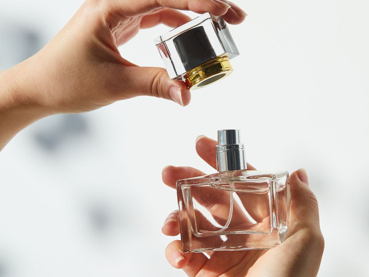 flakon z perfumami