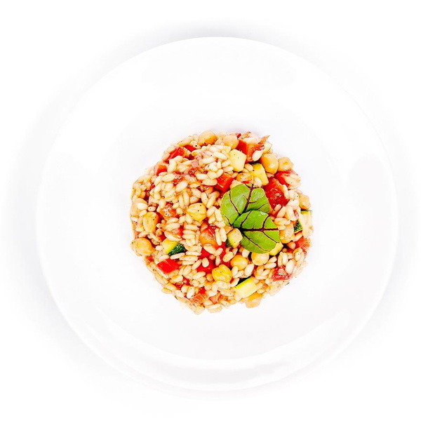 risotto-z-ciecierzyca-papryka-cukinia-i-pomidorami-rzut-2kadr-jpg-2430276-0c917dc
