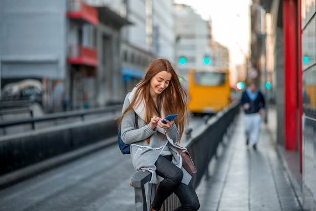 4. Nie czyszczenie telefonu