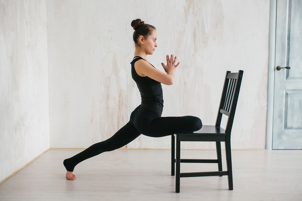 chair joga na krześle