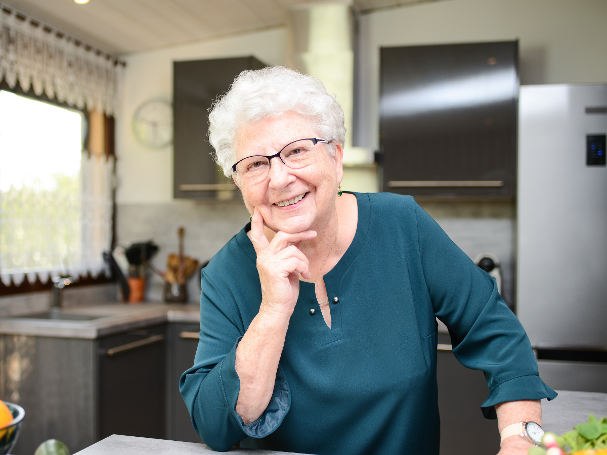 szczęśliwa seniorka