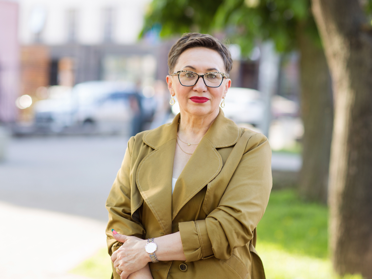pewna siebie kobieta